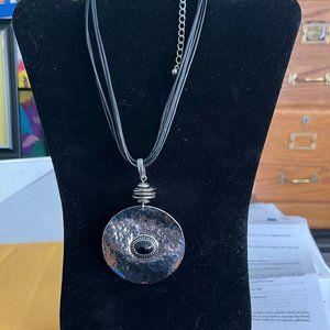 CHICO'S STATEMENT NECKLACE